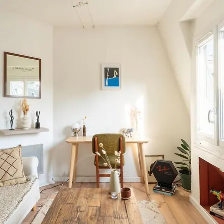 Cocon A Montmartre Parigi